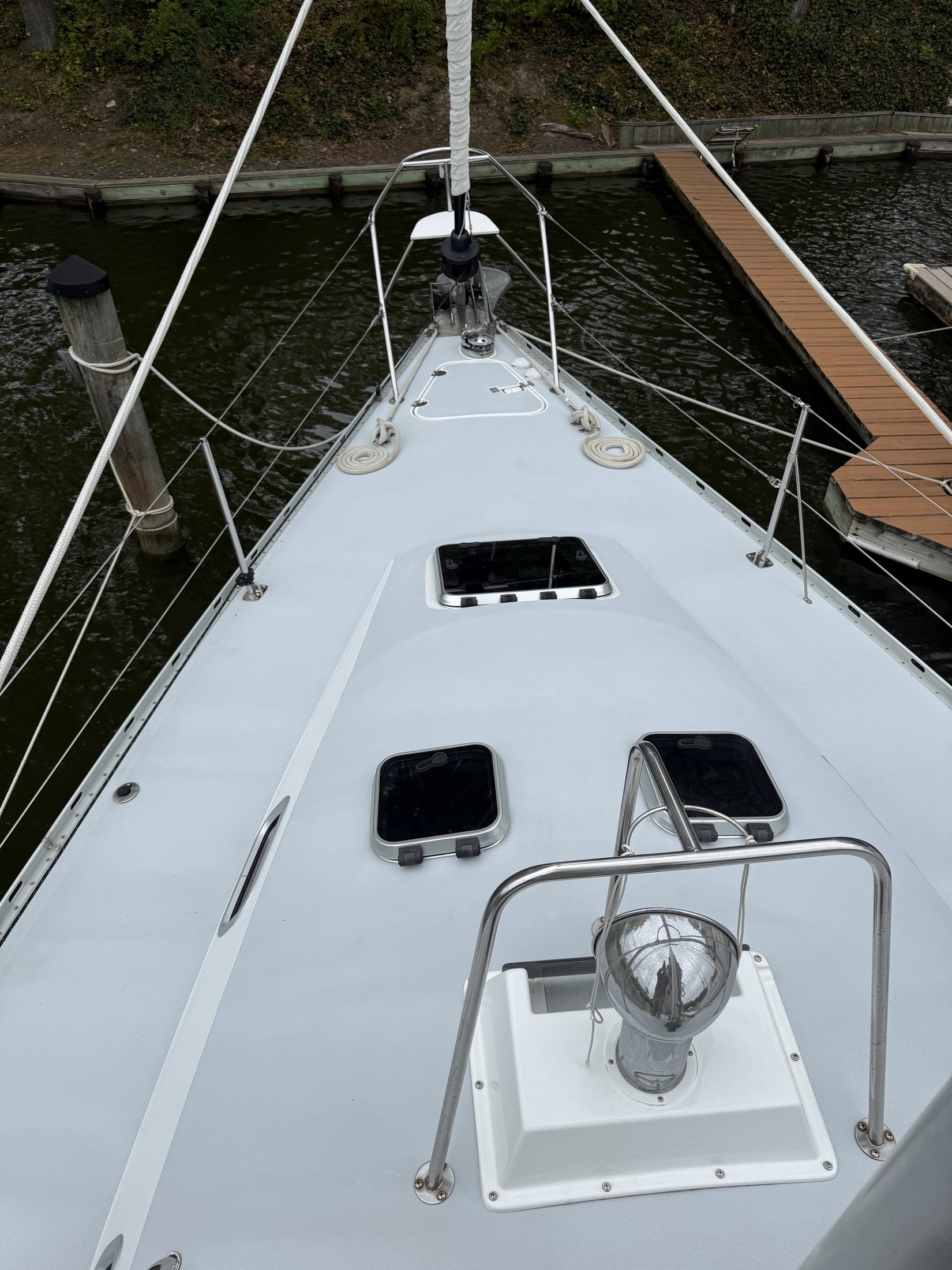 Finished deck and foredeck ground-tackle area